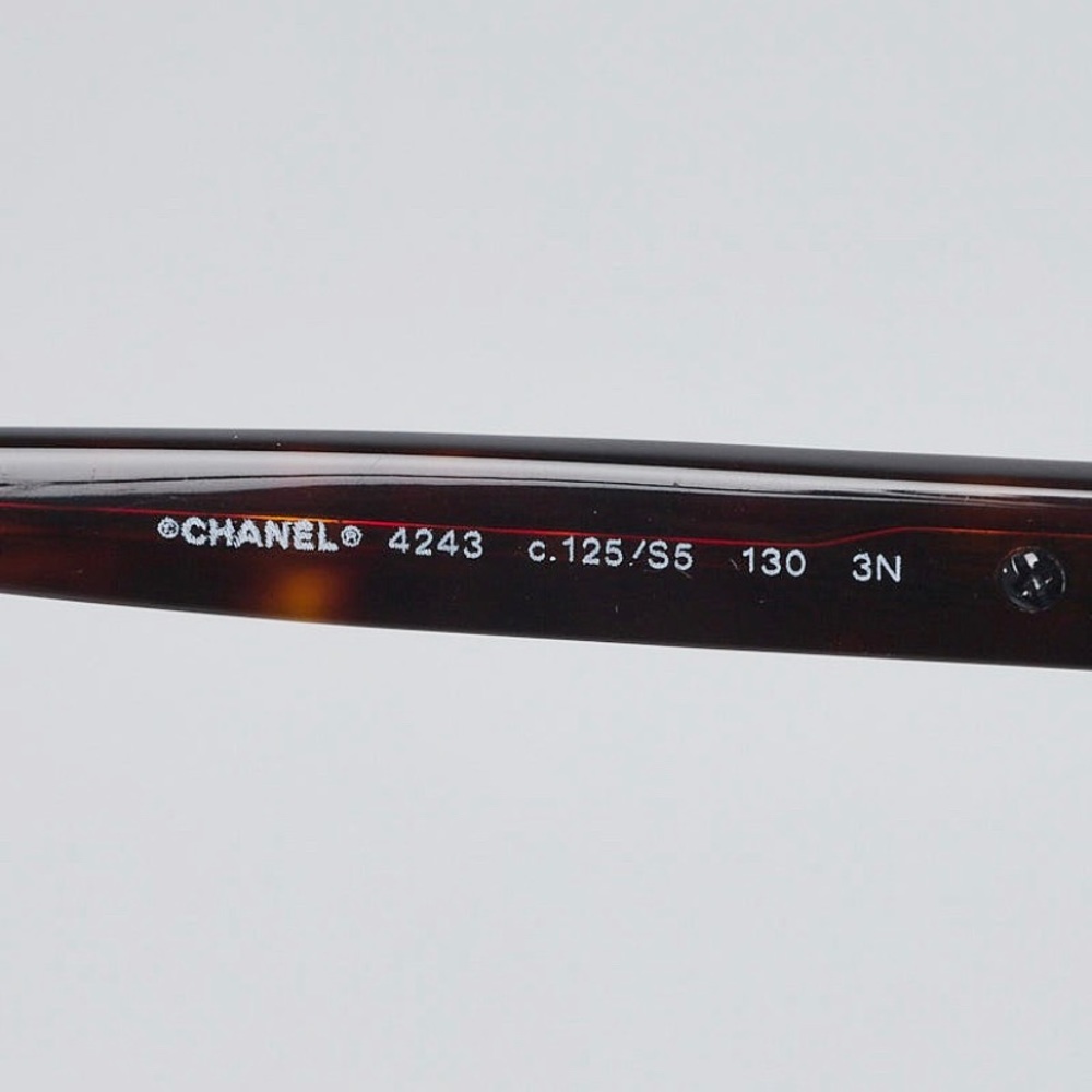 Chanel - Picture 4 of 5